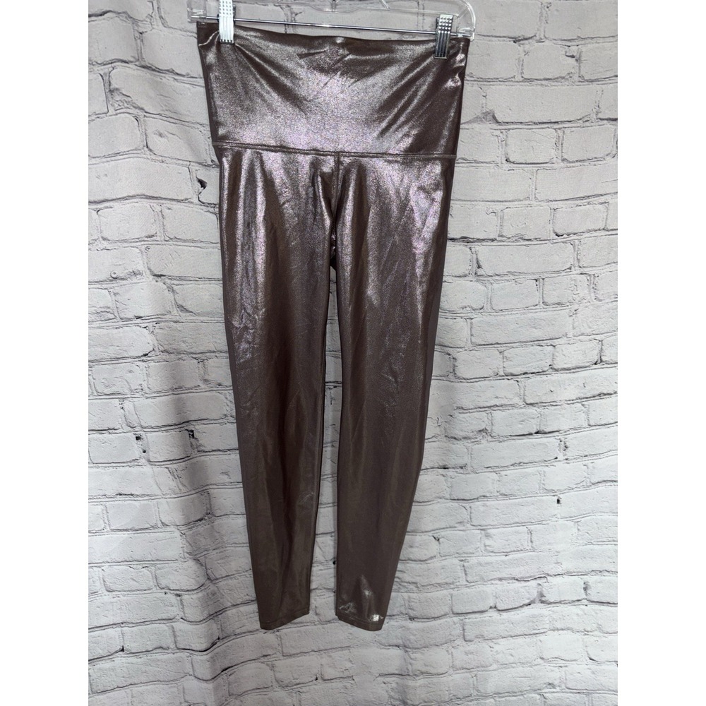 Old Navy Extra High Rise Leggings Womens Size M Go-Dry PowerSoft Shiney